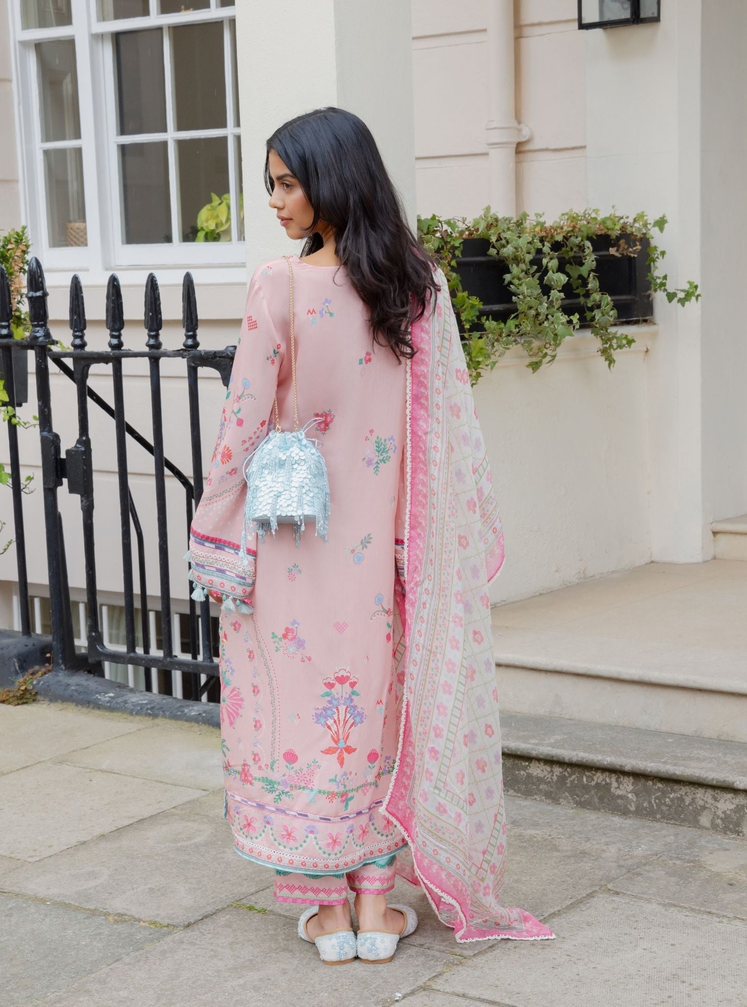 Saeli Lawn Printed Pink Kurta Set