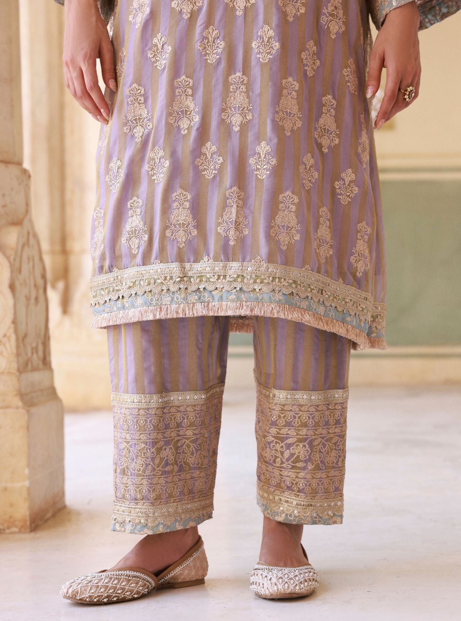 Zemaya Banarasi Lavender Kurta Set