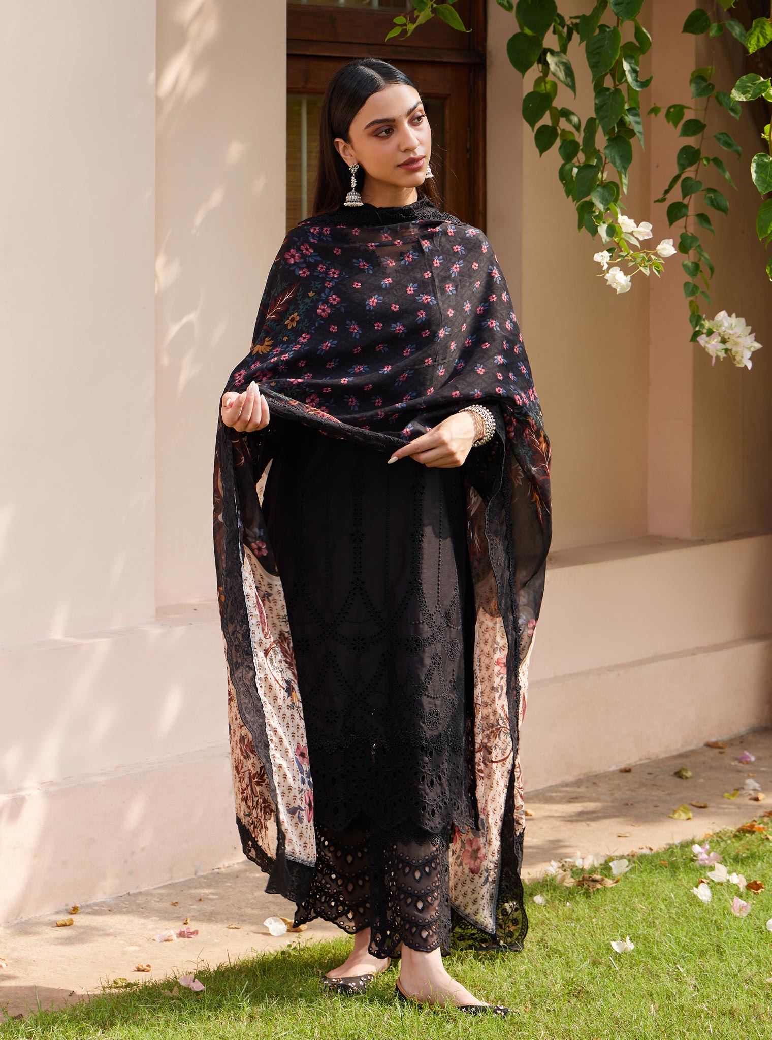 Vachi Pima Black Kurta Set