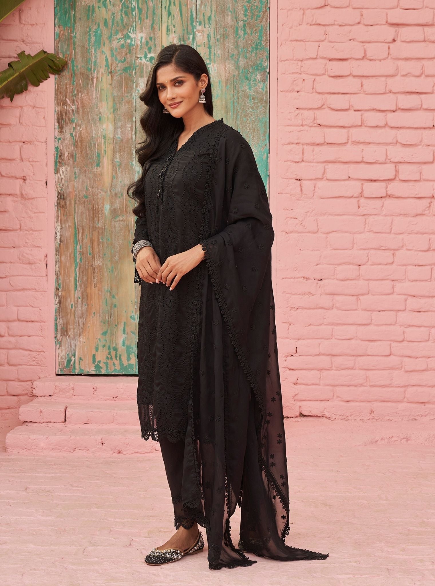 Izetta Organza Black Kurta Set