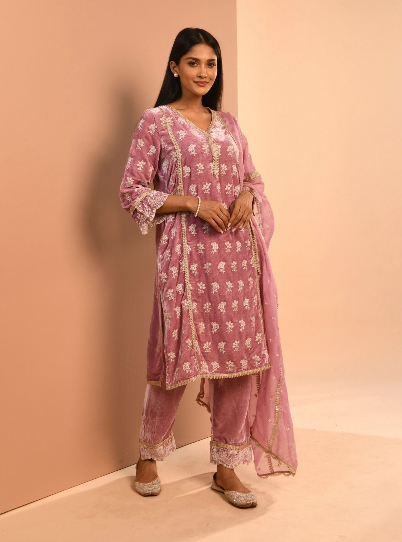 Naia Velvet Lilac Kurta Set