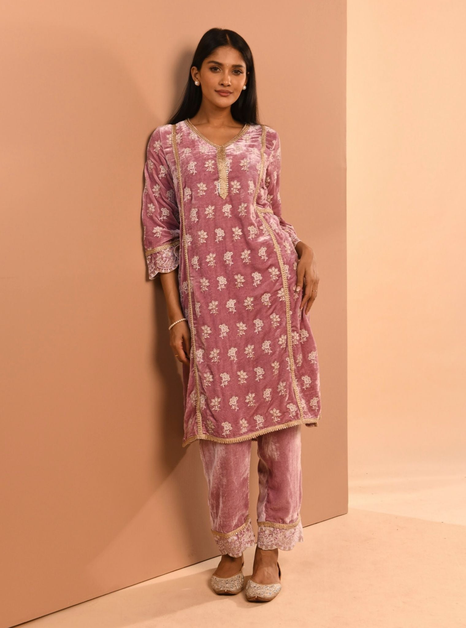 Naia Velvet Lilac Kurta Set