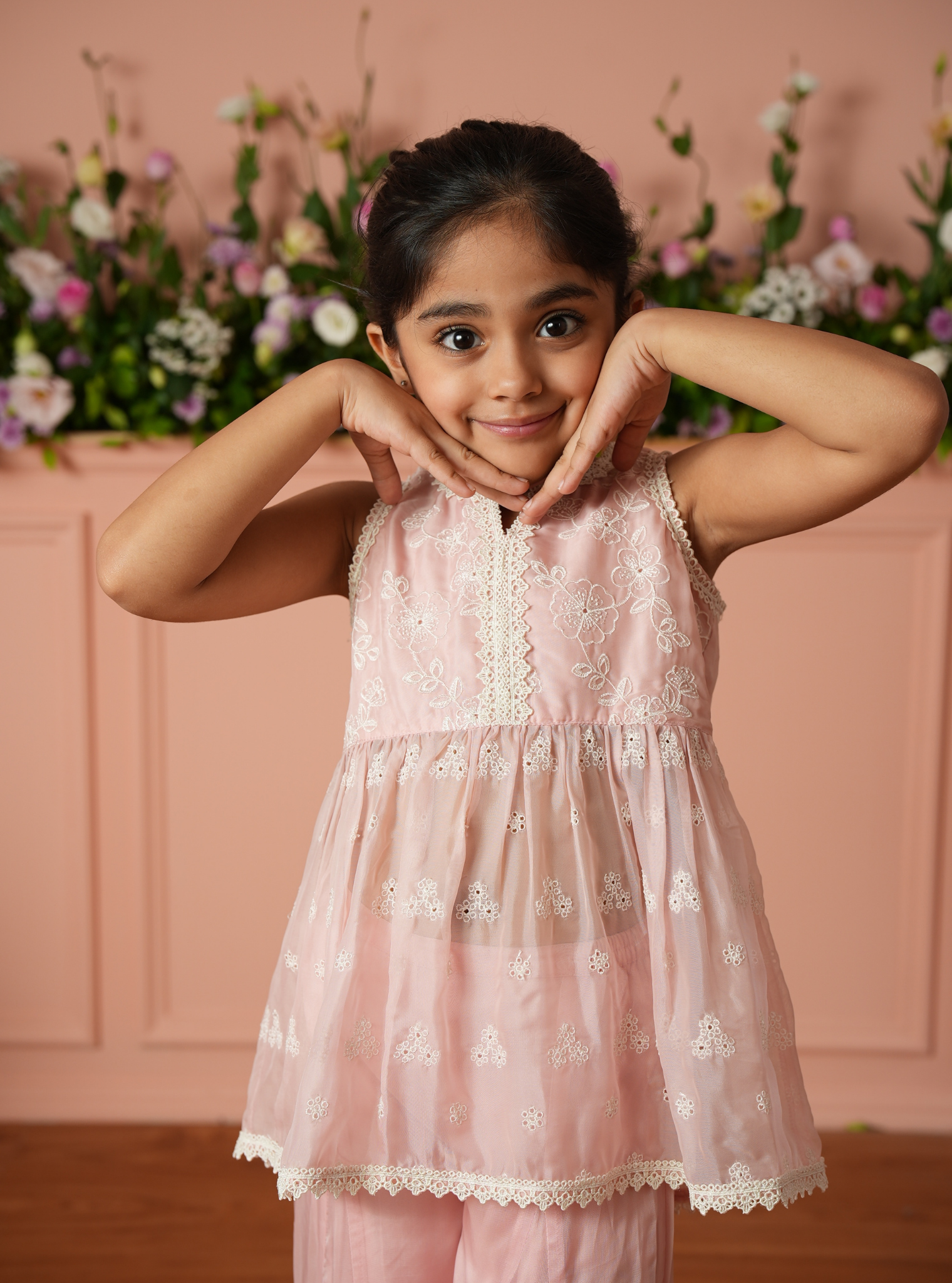 Wynnora Organza Pink Kurta Set