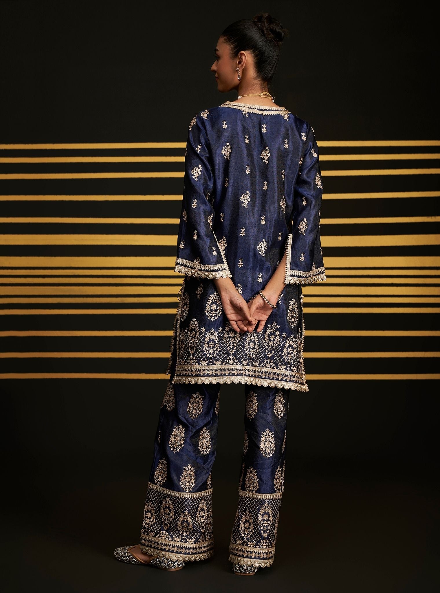 Vaari Tissue Linen Satin Navy Kurta