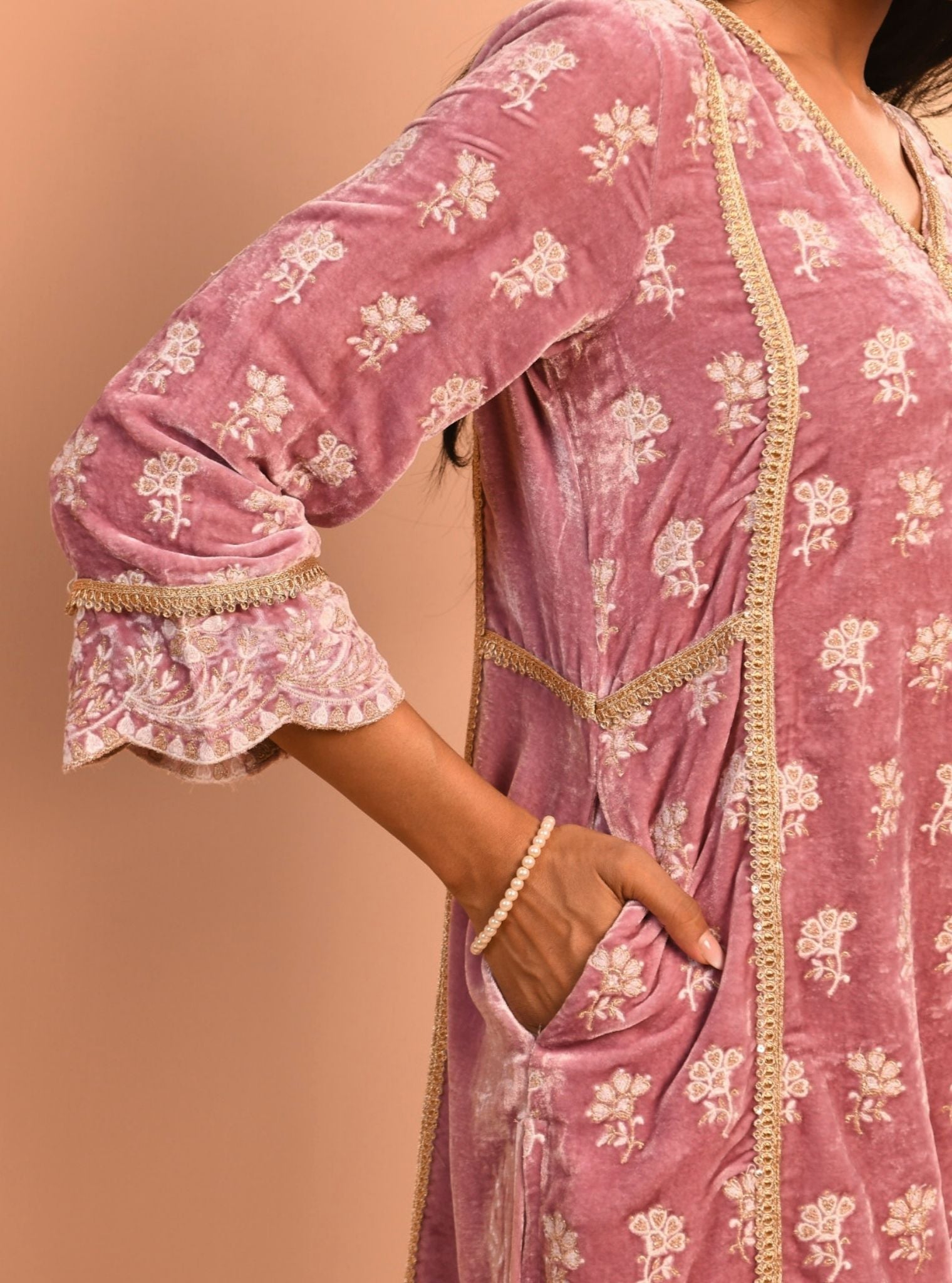 Naia Velvet Lilac Kurta Set