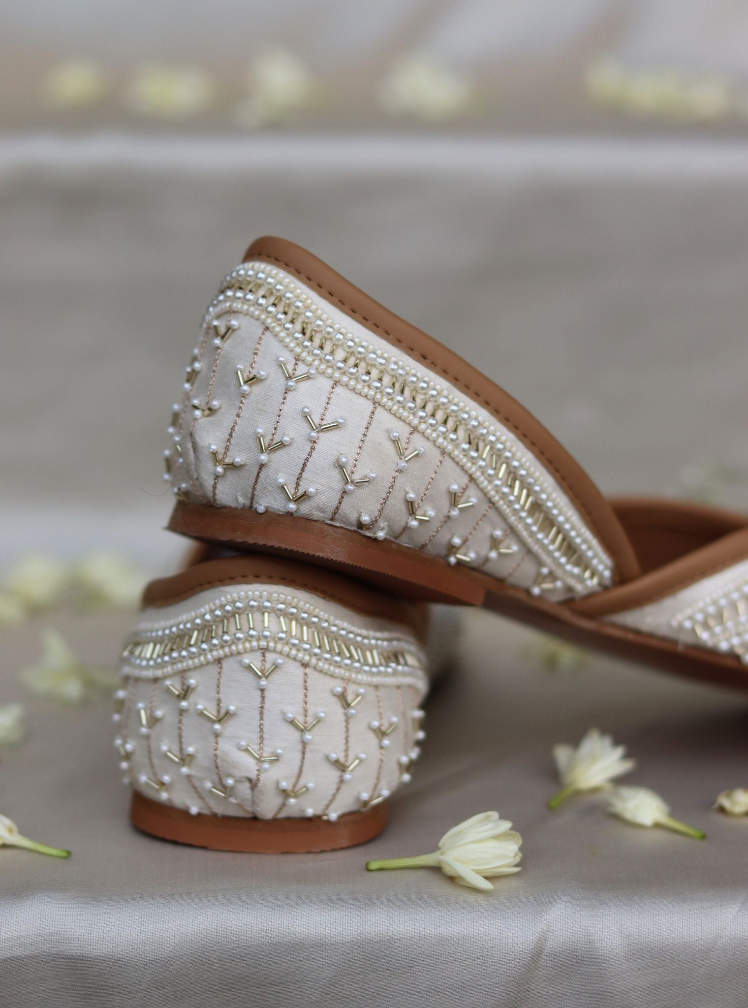 Hiral Light Gold Vegan Jutti