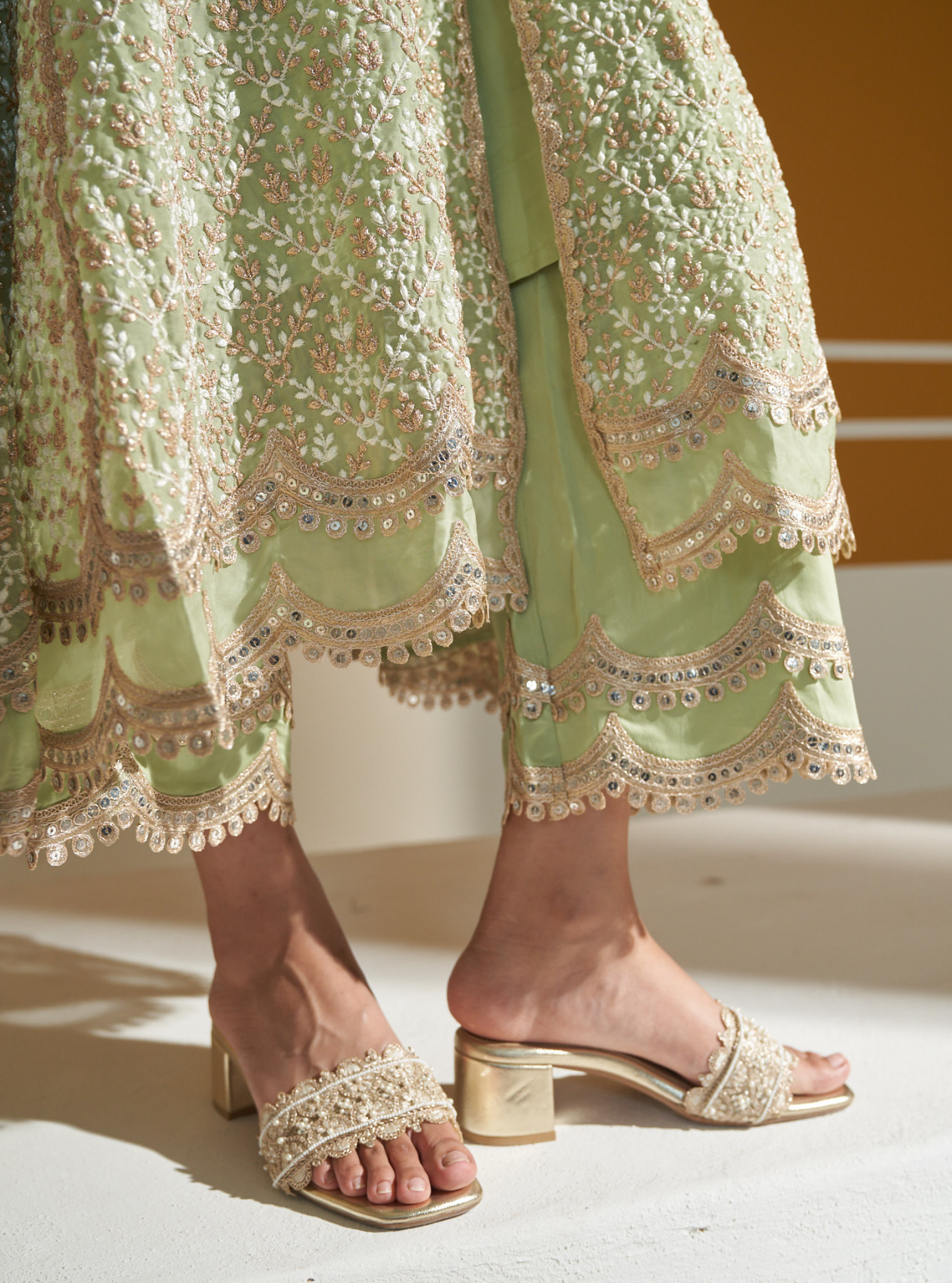 Kwanjal Organza Green Kurta Set