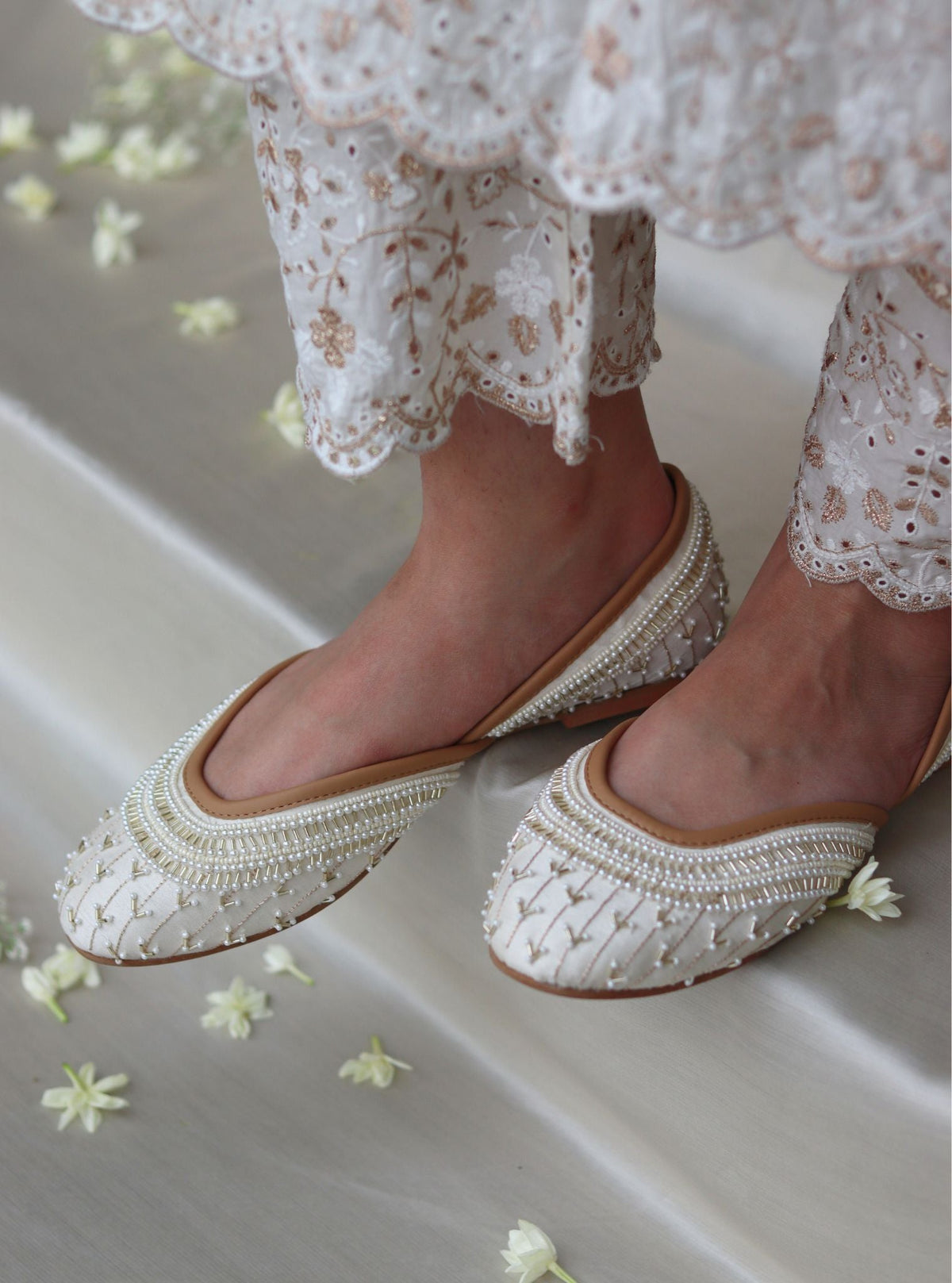 Hiral Light Gold Vegan Jutti