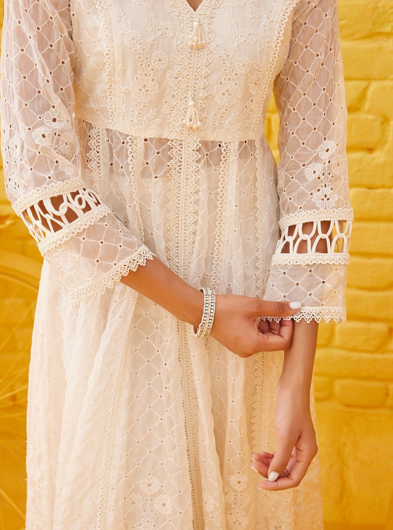 Ilaa Organza Off White Anarkali Kurta Set