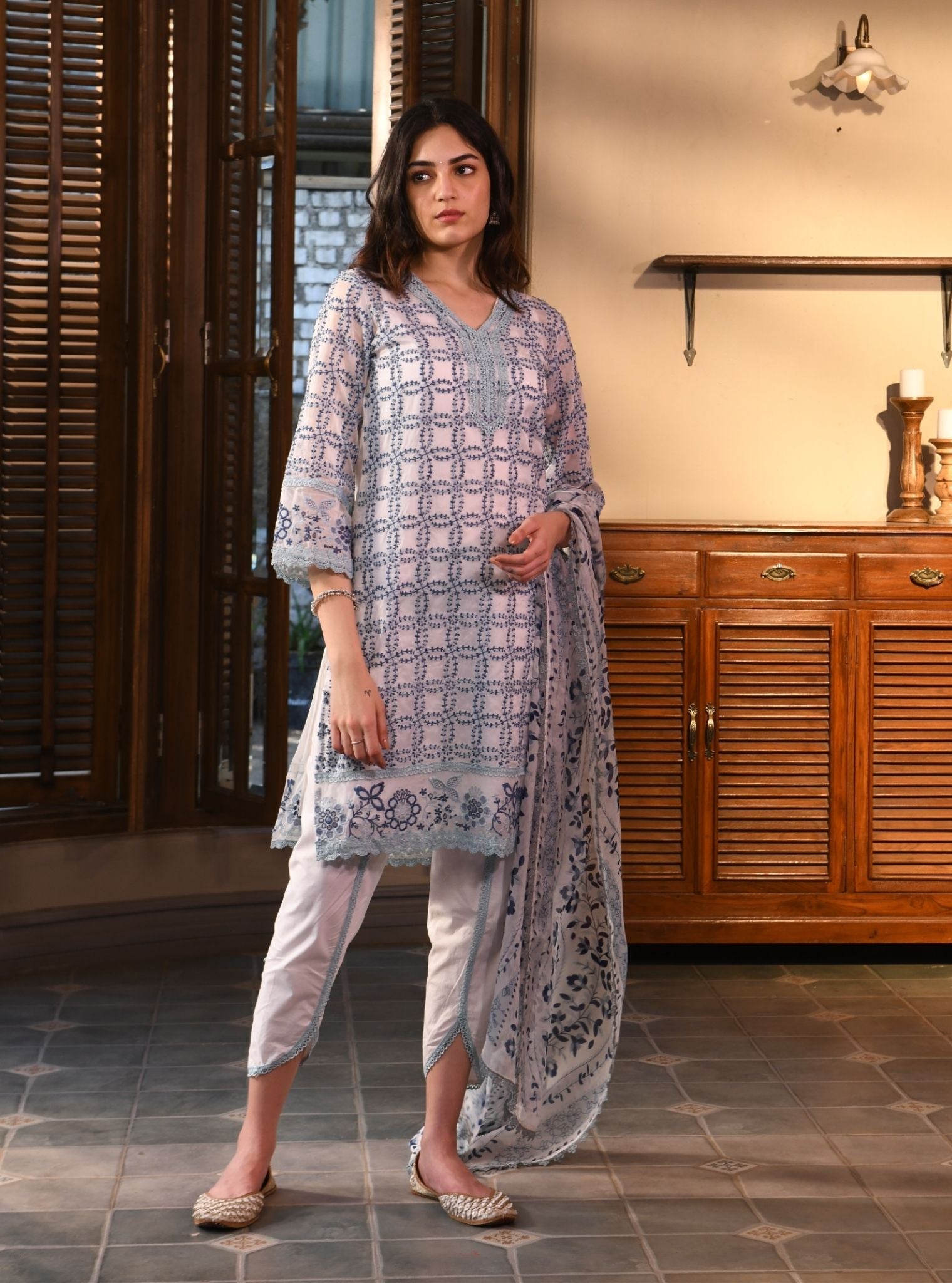 Ayten Organza White Kurta Set