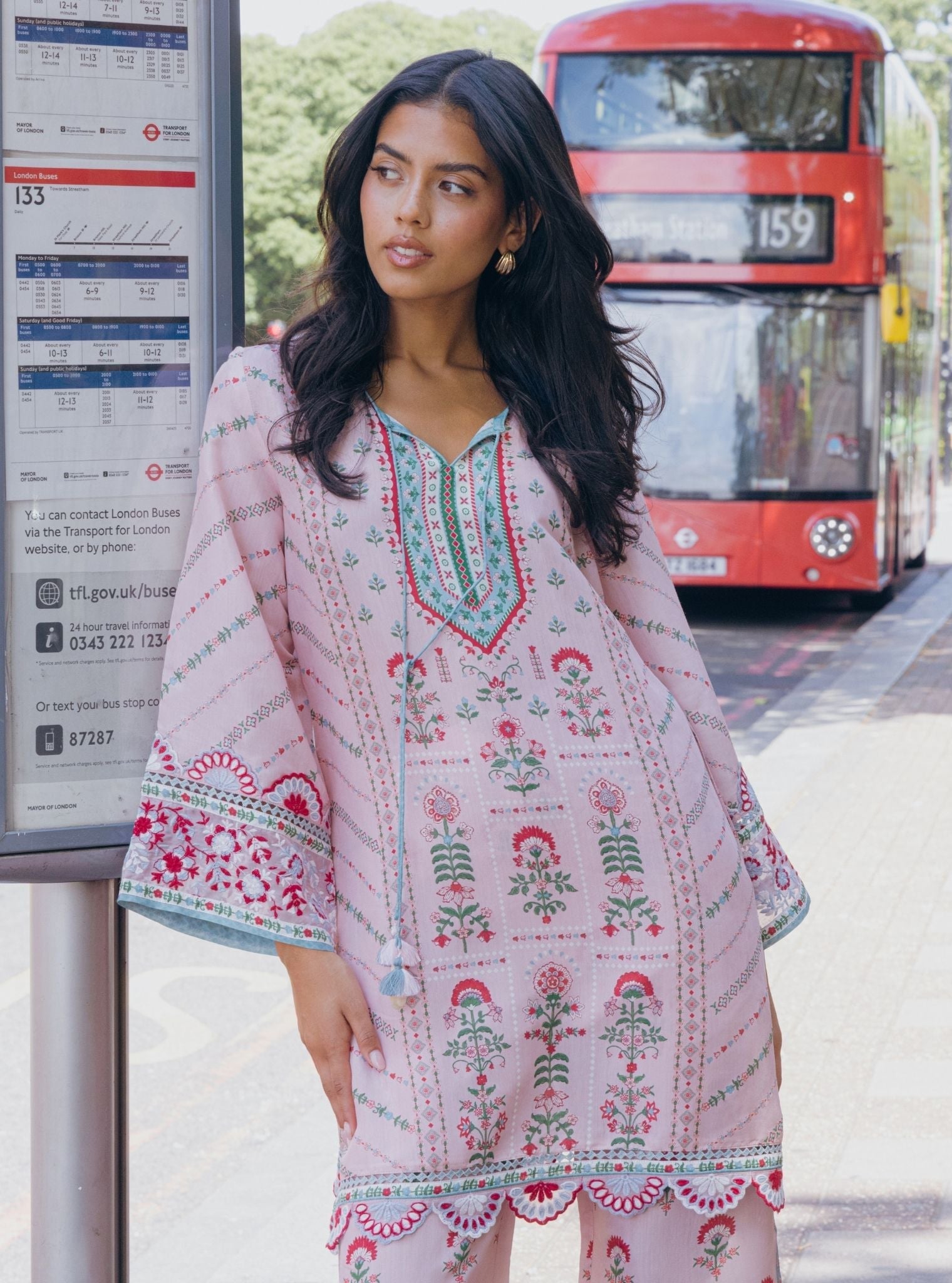 Siara Lawn Printed Pink Kurta Set