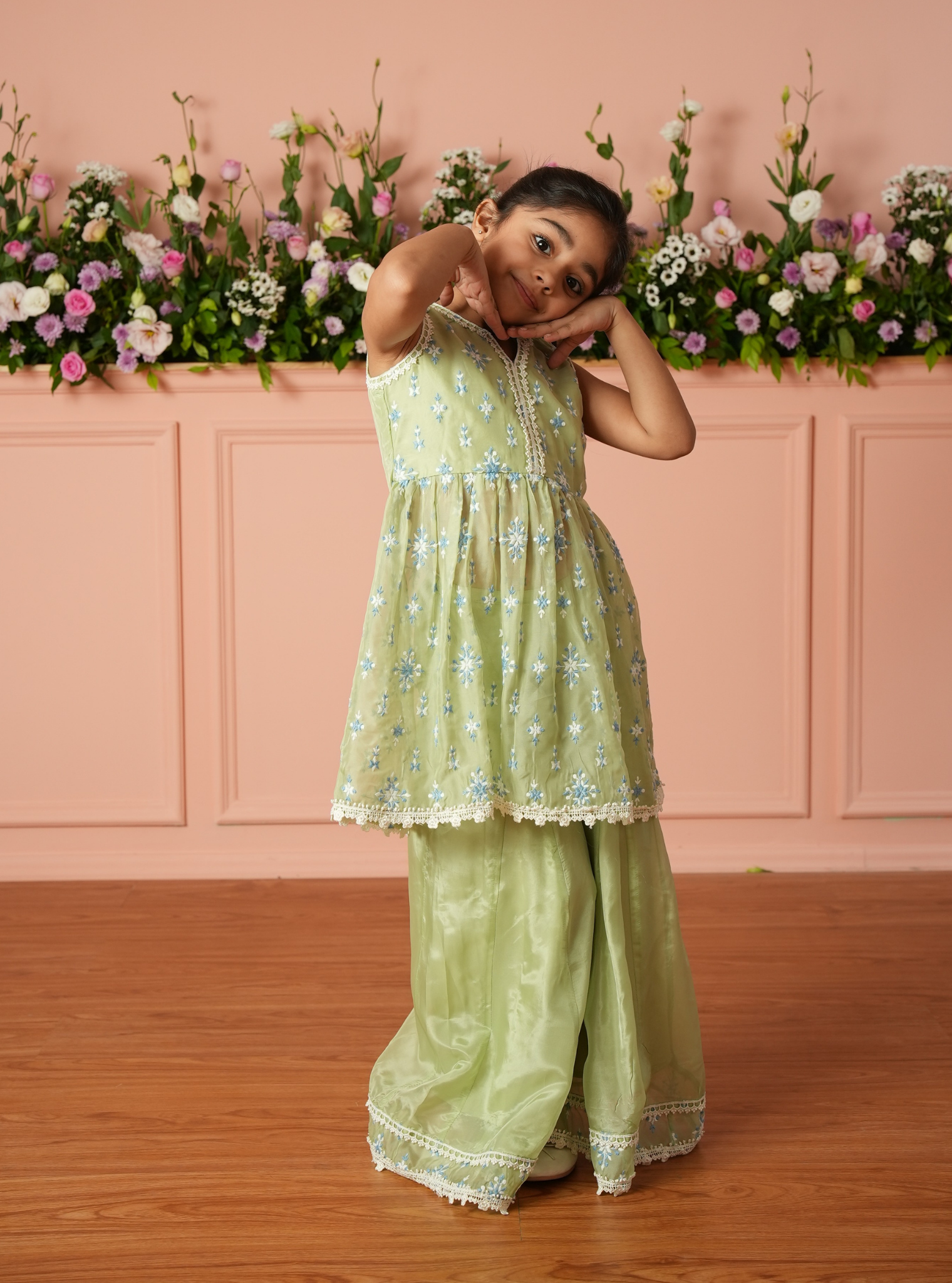 Averine Organza Green Kurta Set