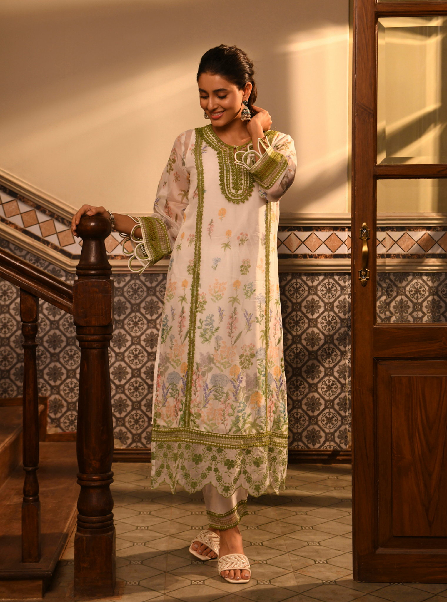 Neda Organza Printed White Kurta Set