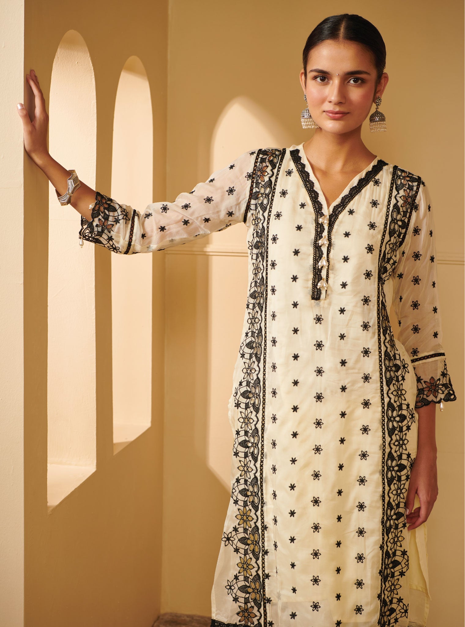 Valya Organza Off White Kurta Set