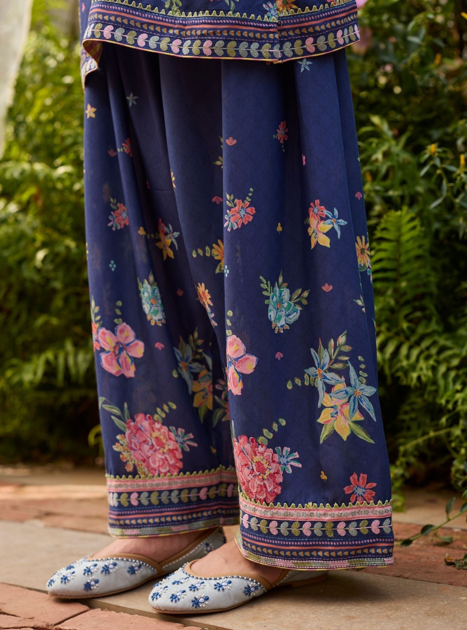 Enaara Lawn Navy Kurta With Farshi Salwar