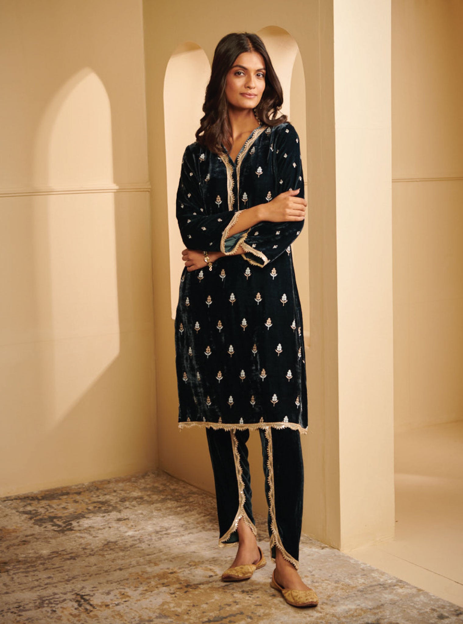 Malia Velvet Navy Kurta Set