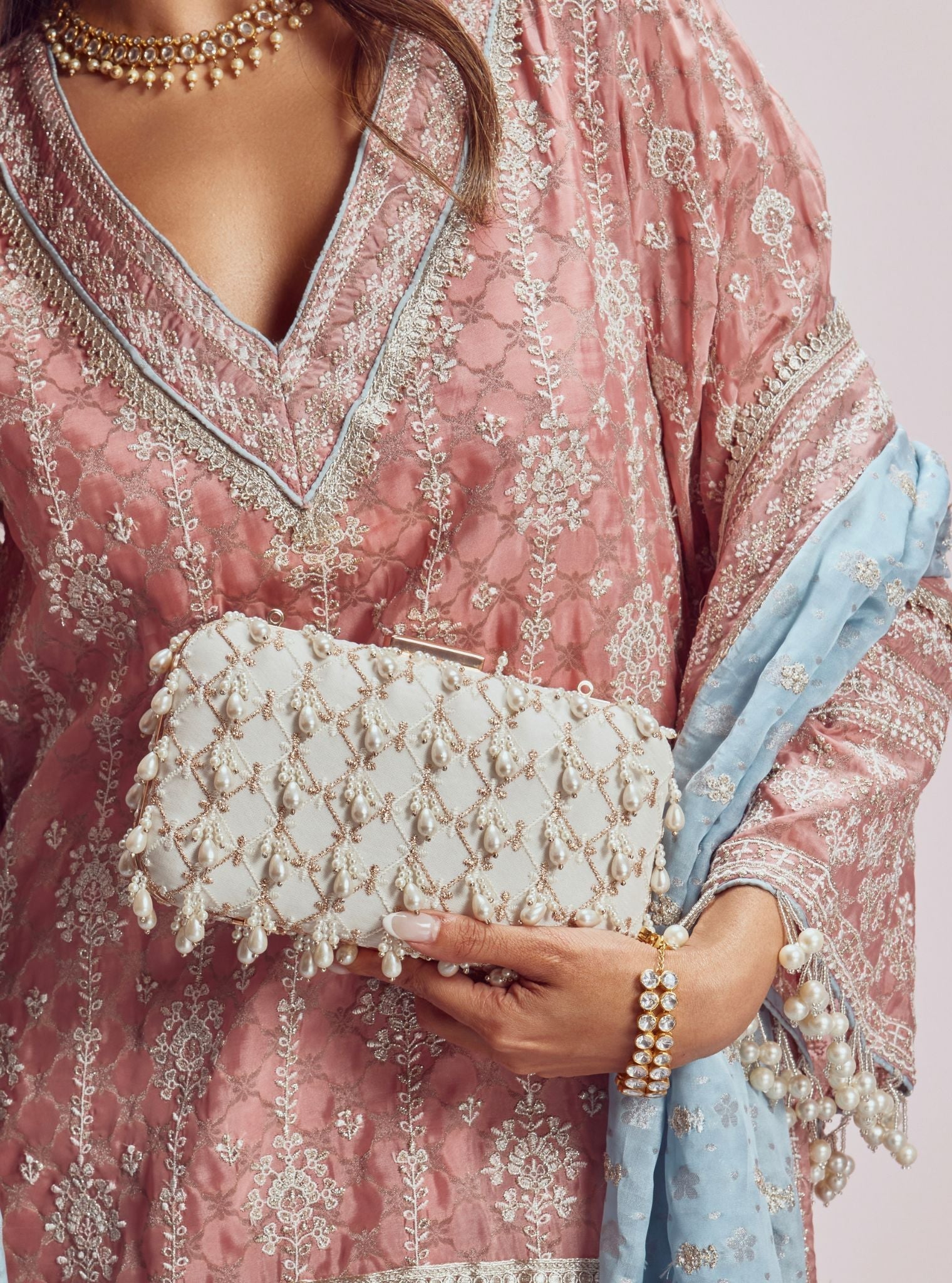 Mulmul Perla white Clutch Bag