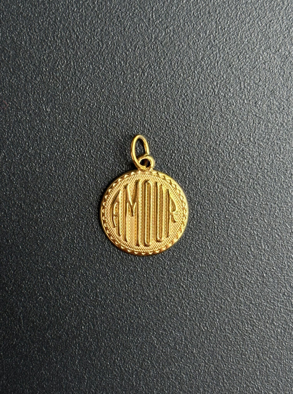 Amour Charm