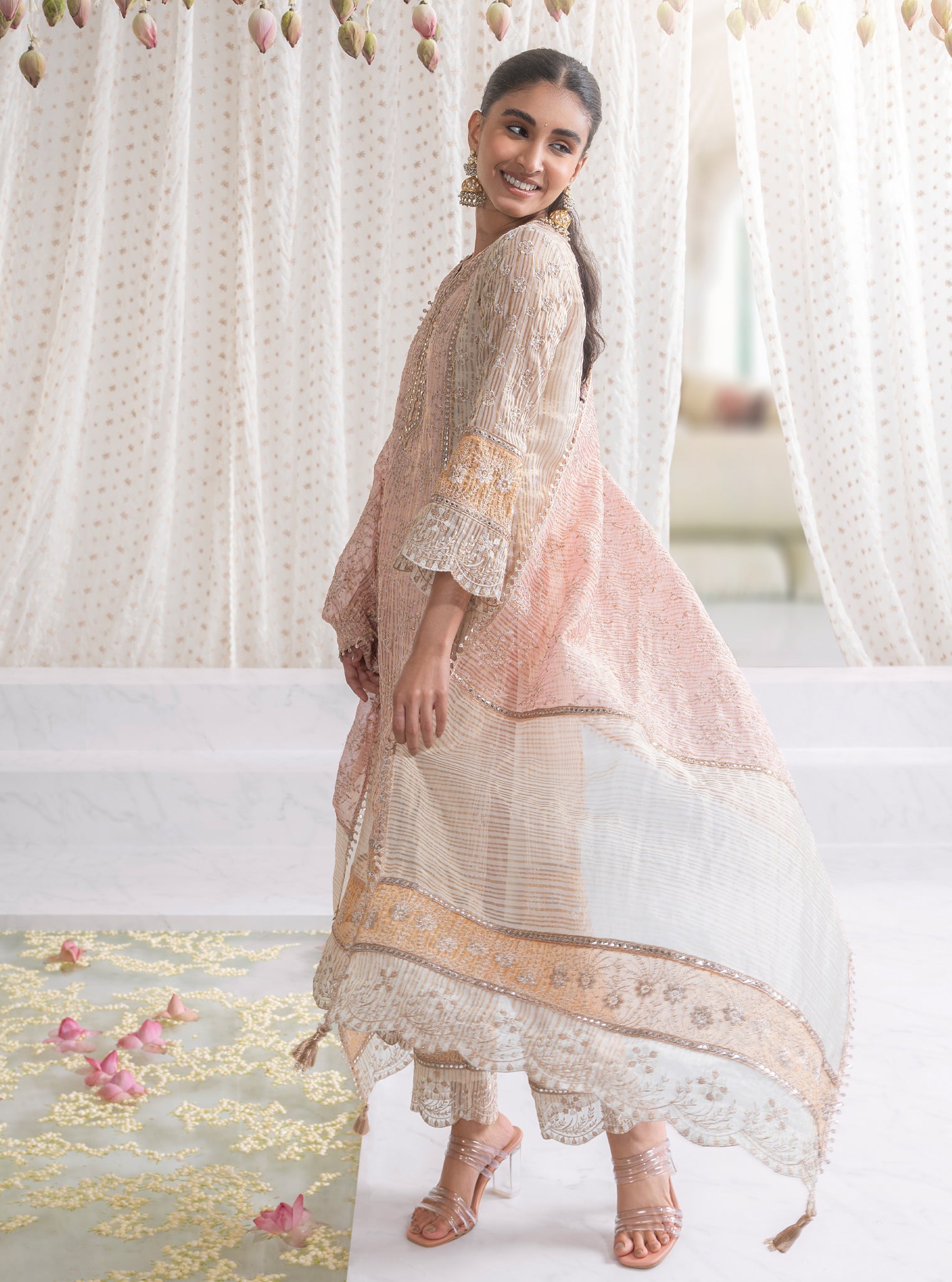 Aboli Banarsi Pink Kurta Set