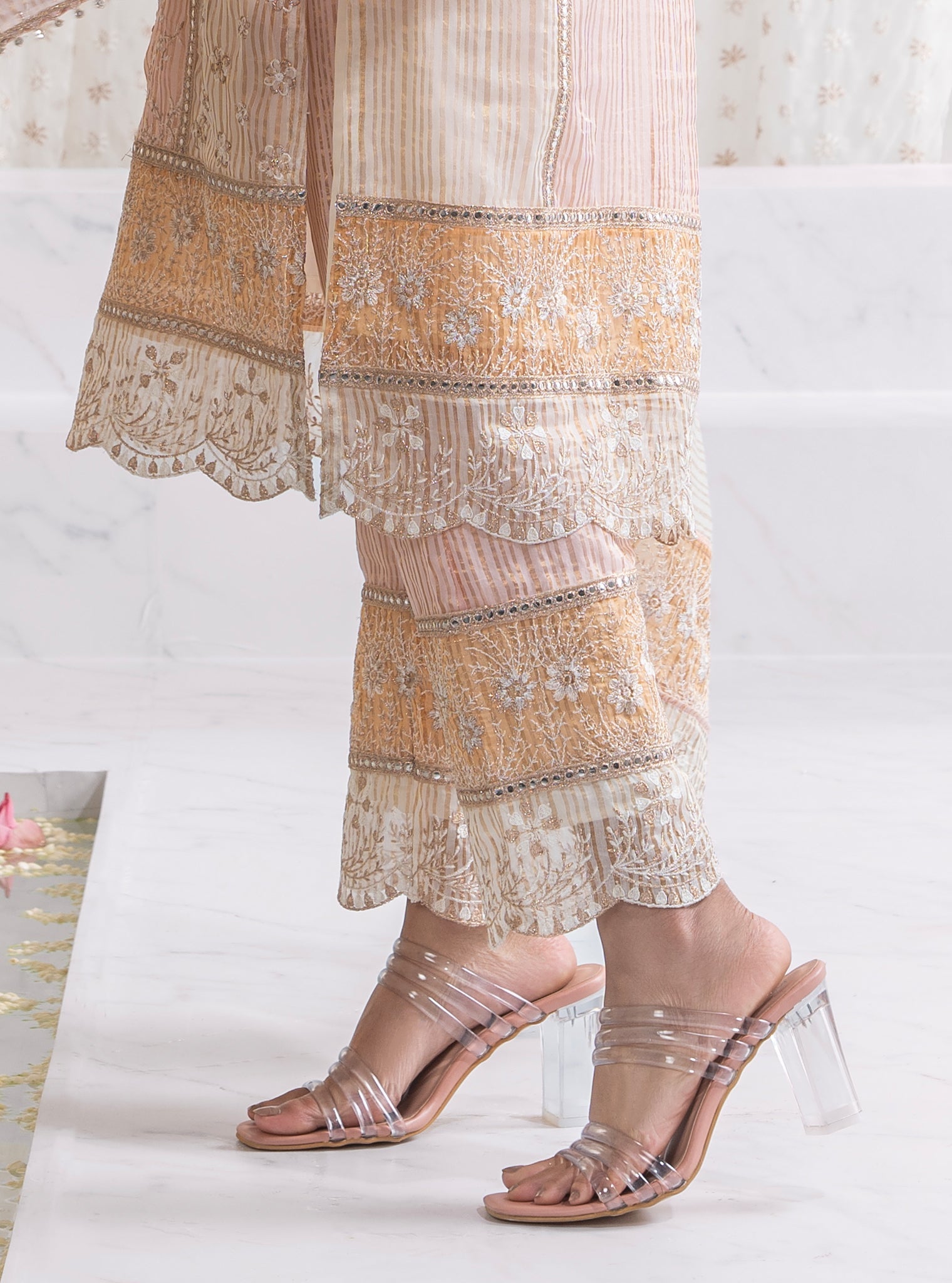 Aboli Banarsi Pink Kurta Set