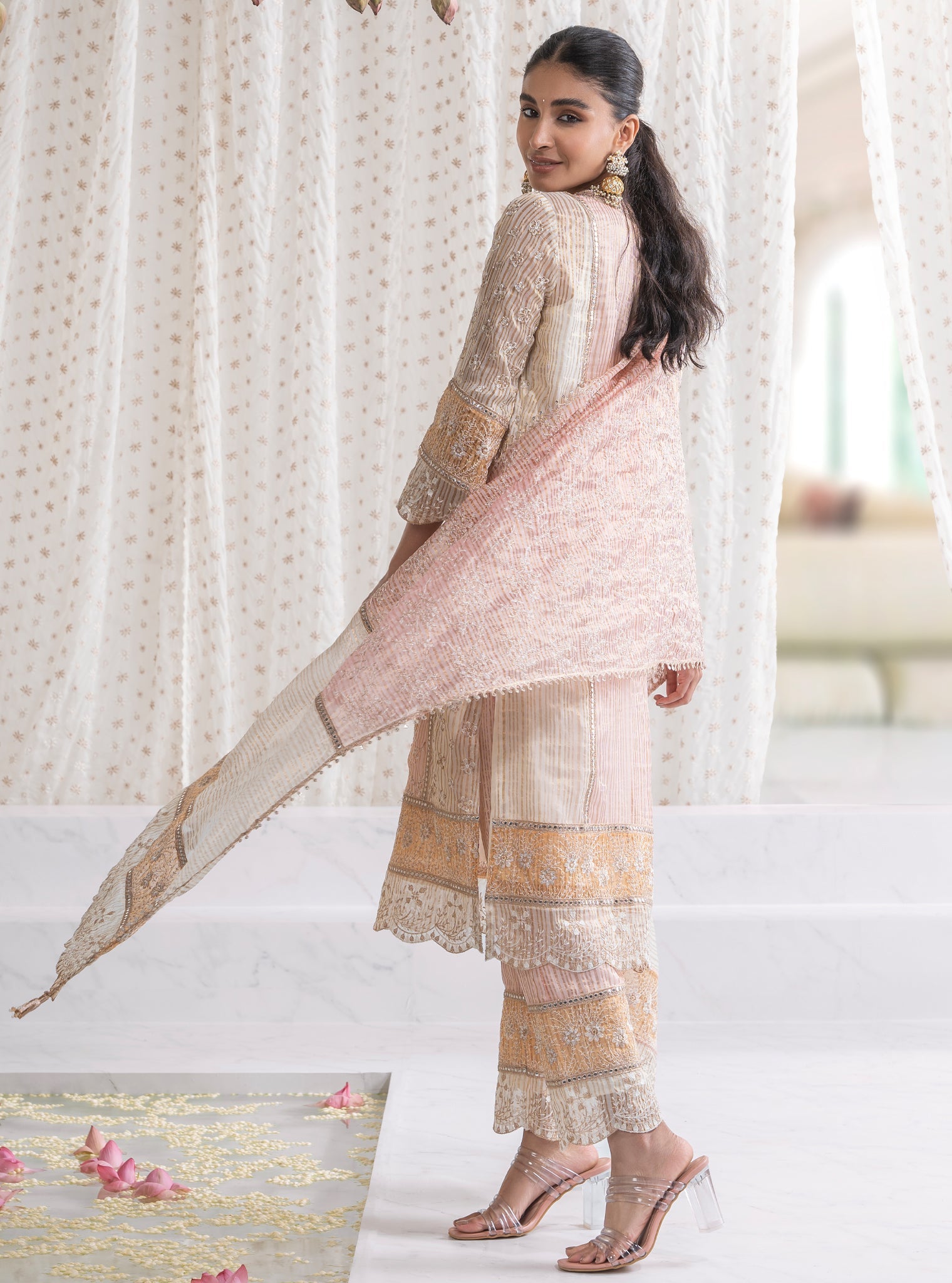 Aboli Banarsi Pink Kurta Set