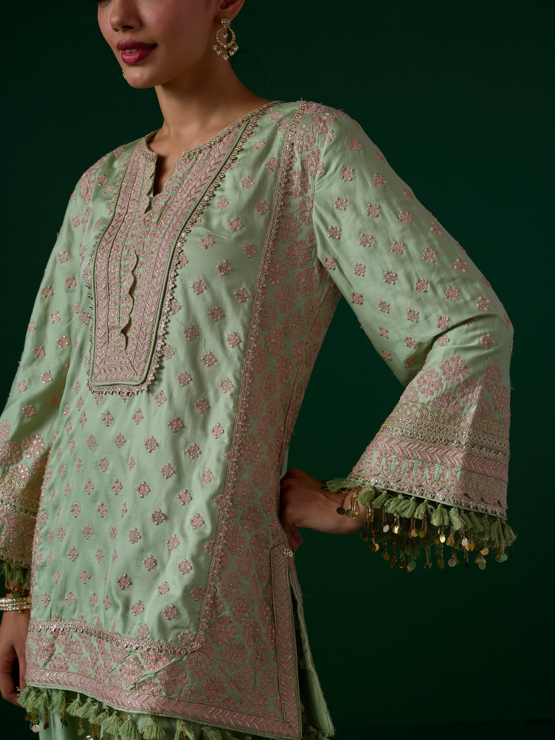Arna Pima Satin Green Kurta Set