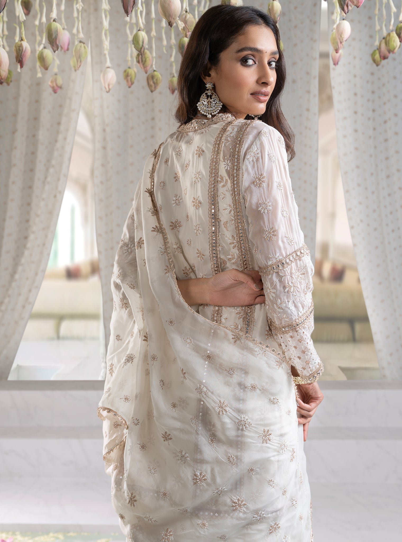 Ilahi Organza Off White Kurta Set