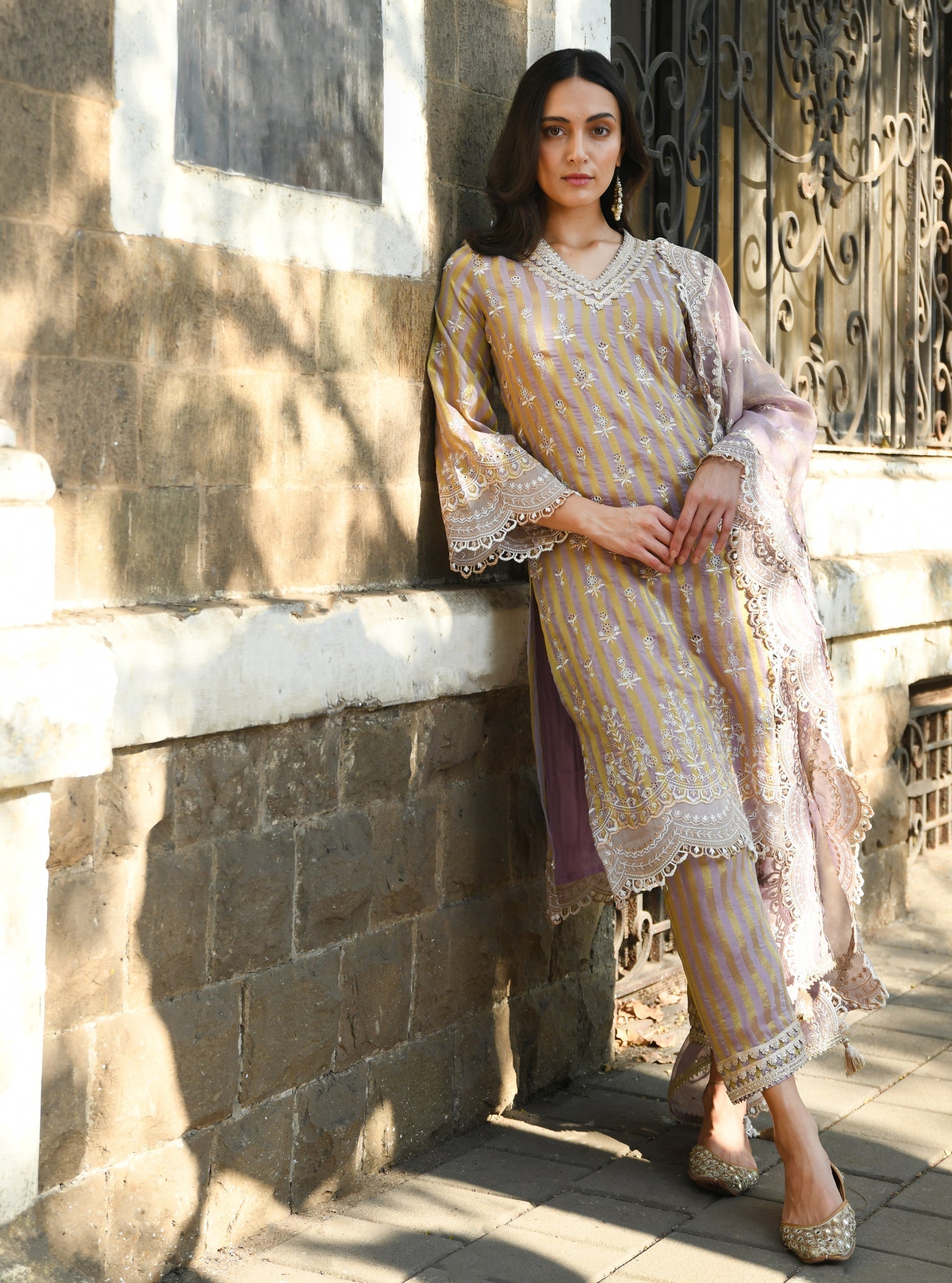 Dasheri Banarsi Lavender Kurta Set