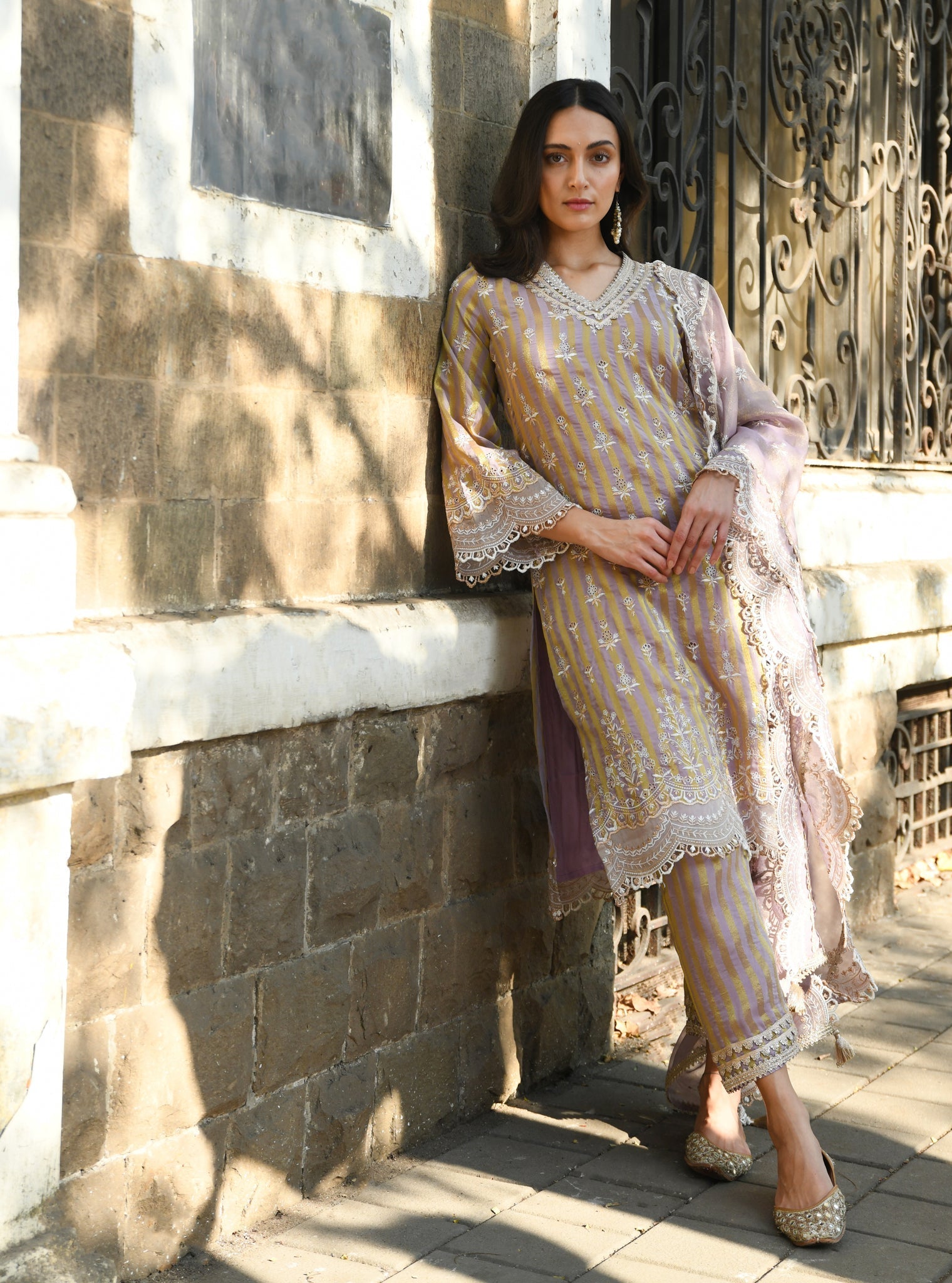 Dasheri Banarsi Lavender Kurta Set