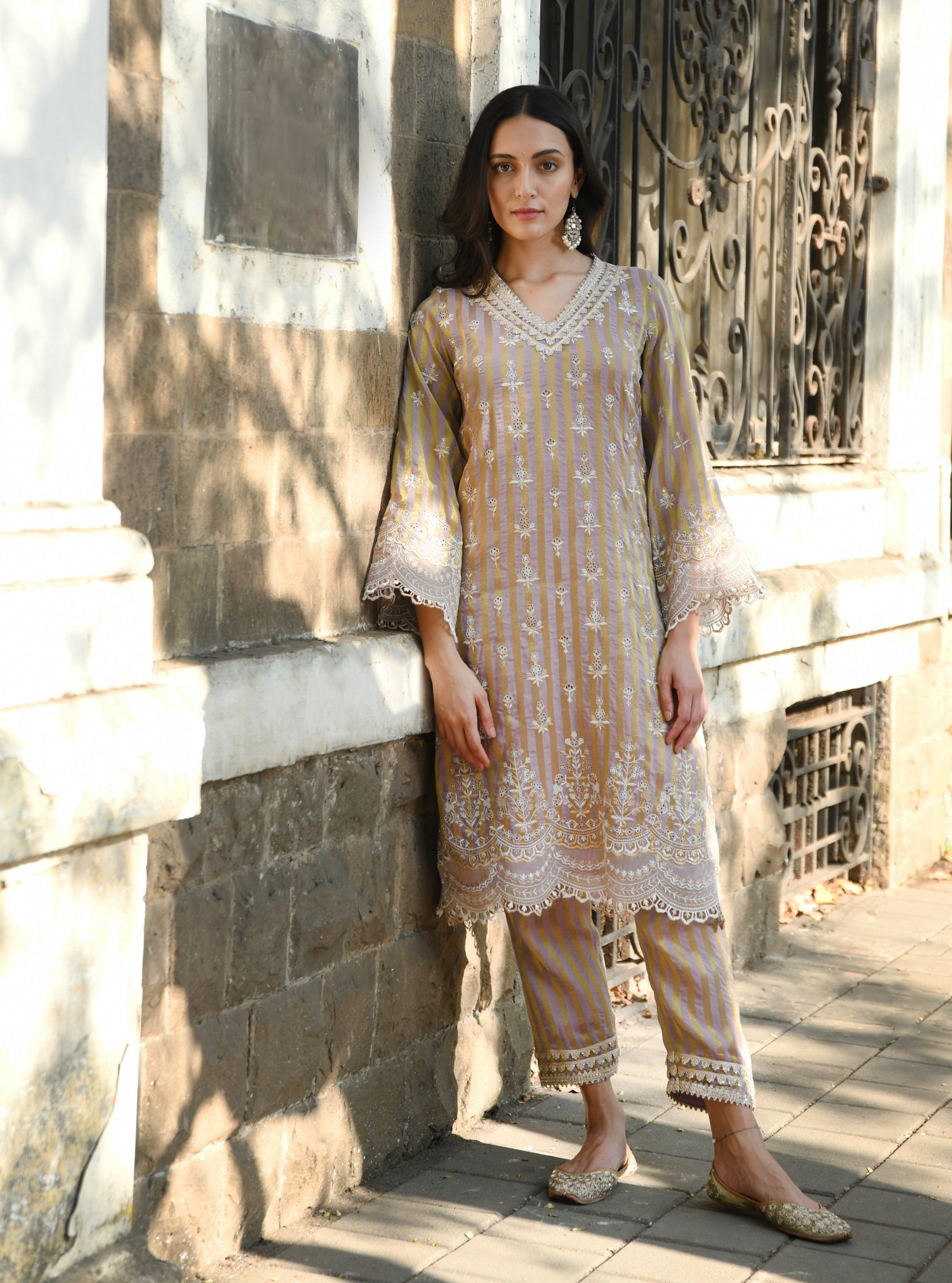 Dasheri Banarsi Lavender Kurta Set