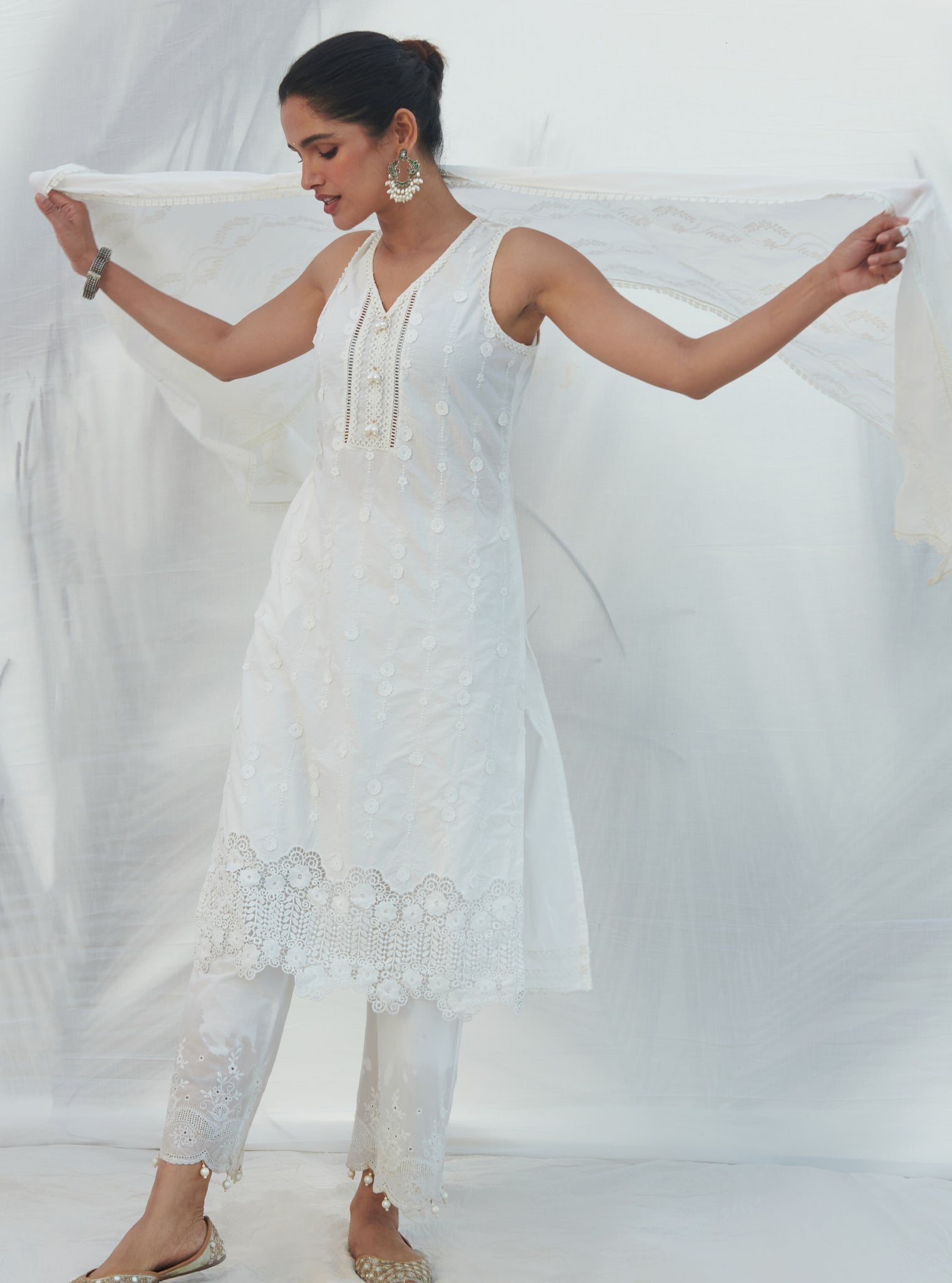 Naroa Supima Cotton White Kurta Set