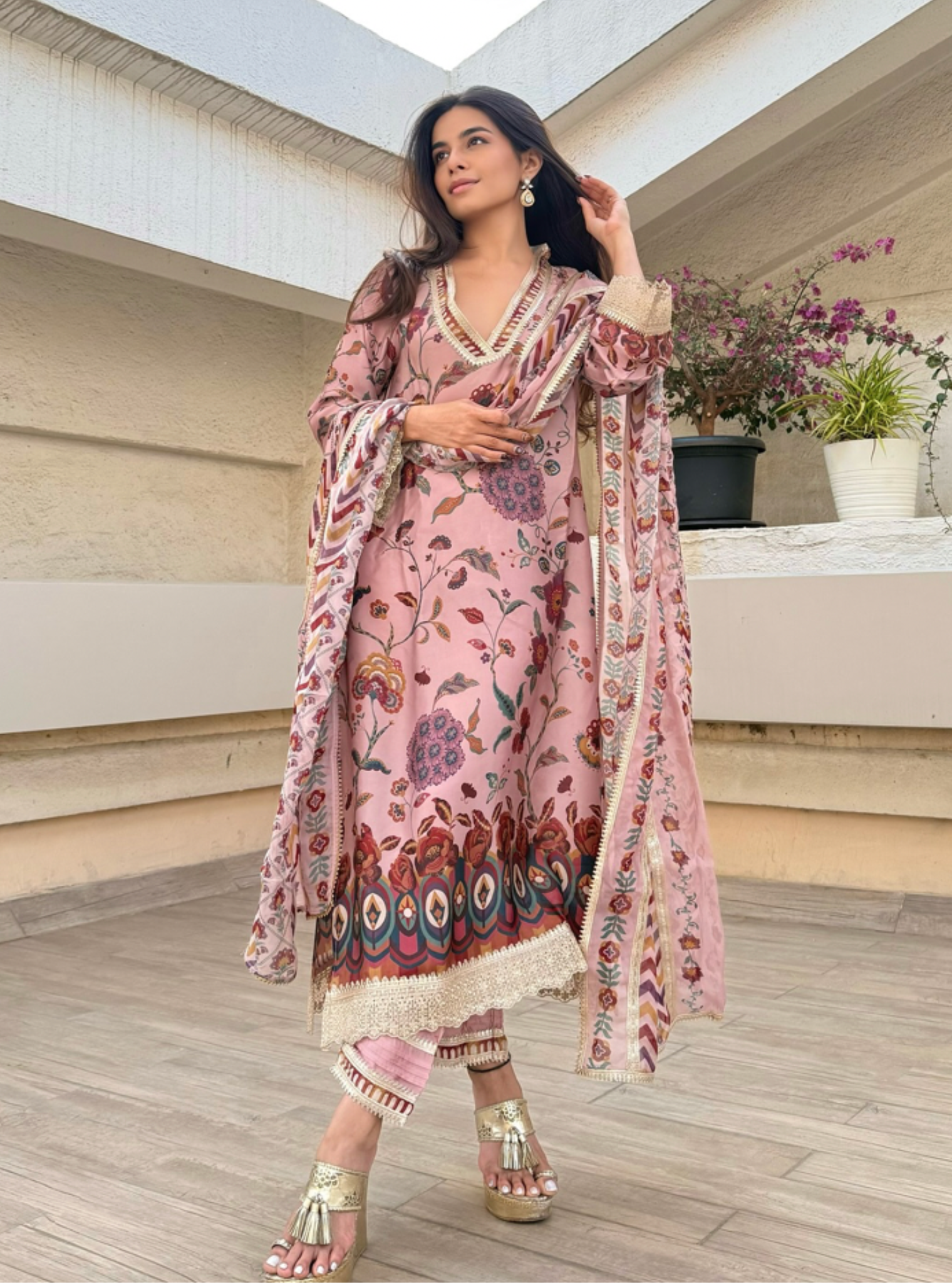 Diantha Cupro Satin Printed Light Pink Kurta Set