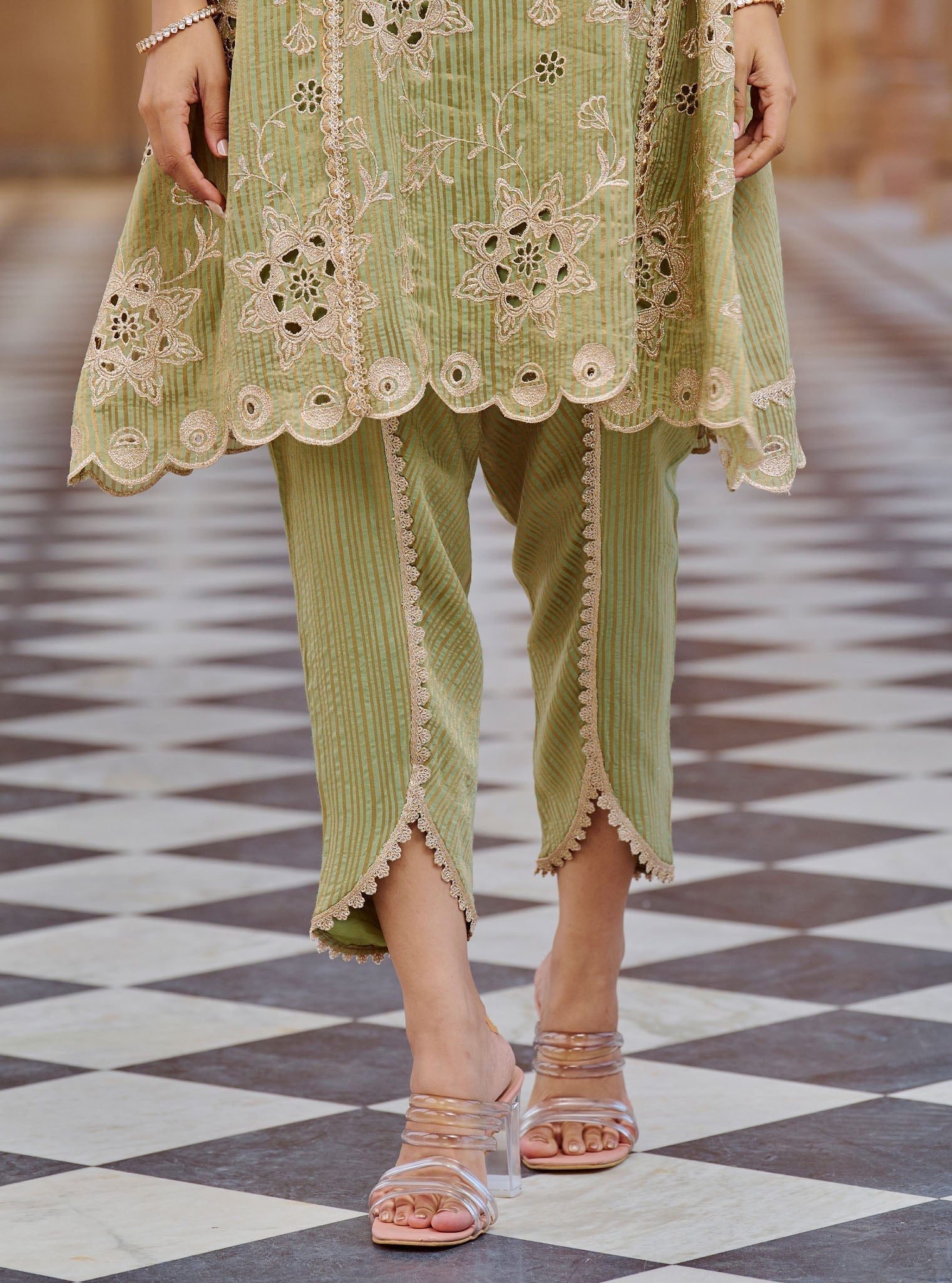 Magan Banarsi Green Kurta Set