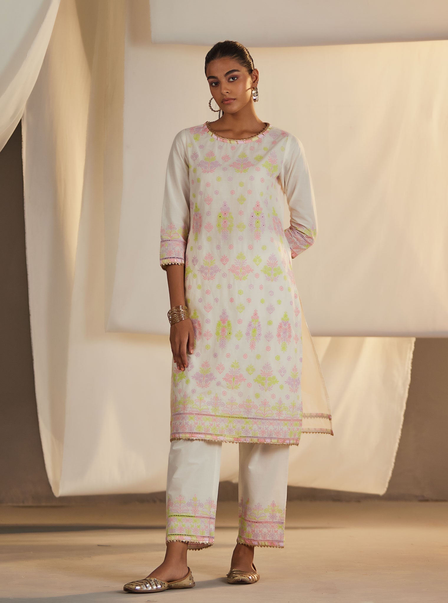 Zahava Supima Cotton Off White/Lilac Kurta Set