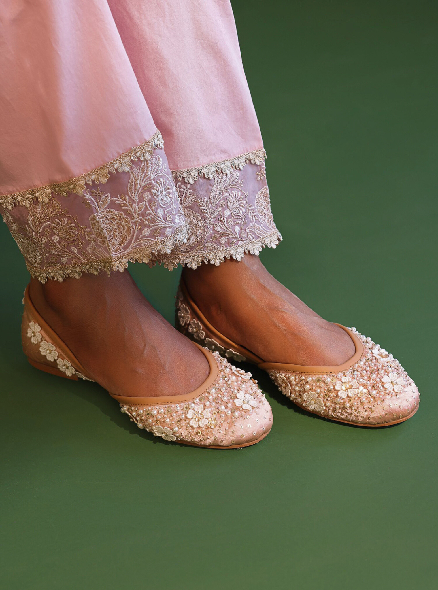 Eshaal Rose Gold Vegan Jutti