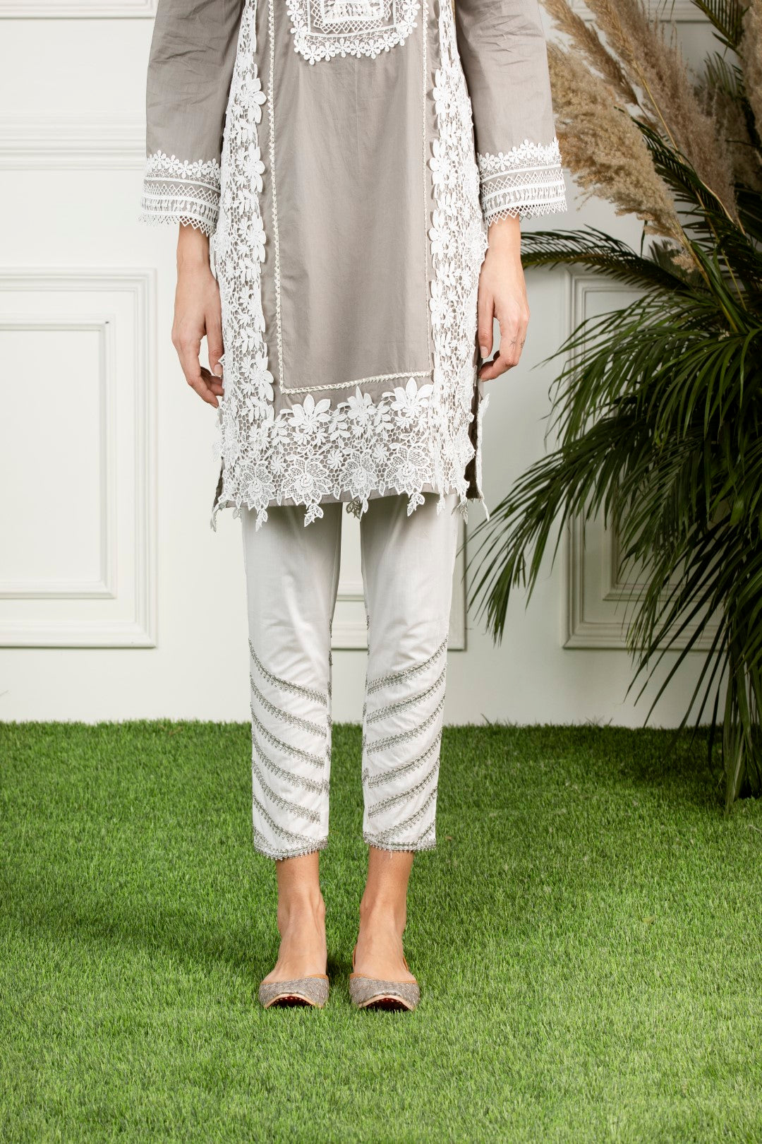 Mulmul Supima Cotton Gota daigonal pyajamas