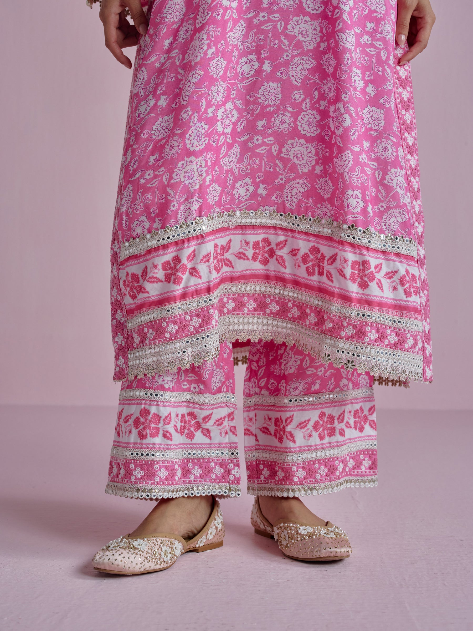 Ura Lawn Printed Pink Kurta Set