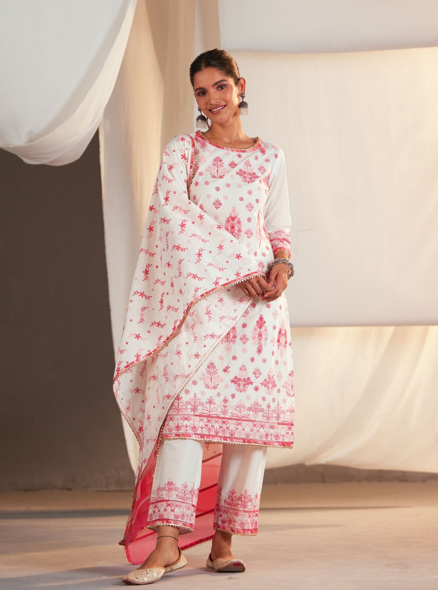 Zahava Supima Cotton Off White/Pink Kurta Set